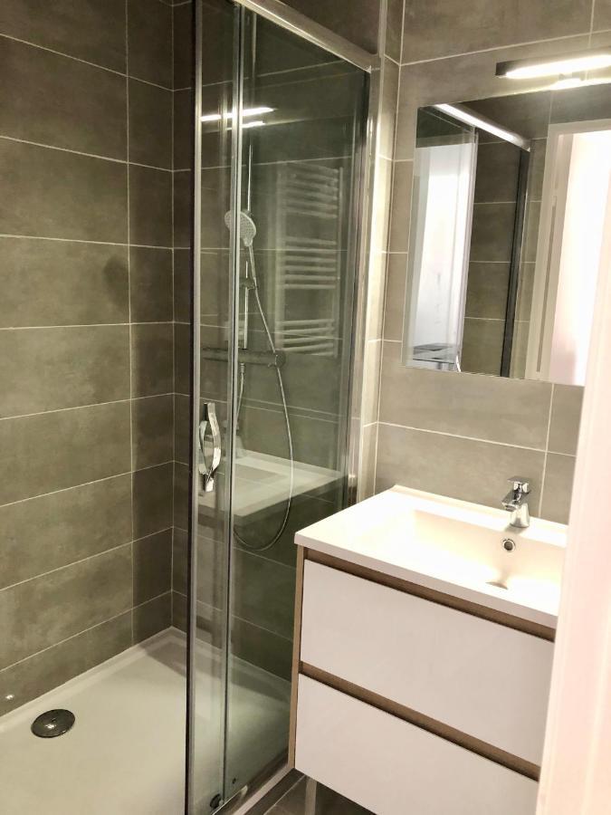 Apartment Newly Renovated Aircond-Wifi-Pool-Sea View-150M To Beaches- Saint Aygulf Exterior photo